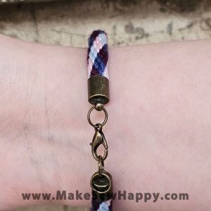 دستبند نخی طرح مارپیچ رنگ بنفش و صورتی، خوشحالی بسازیم