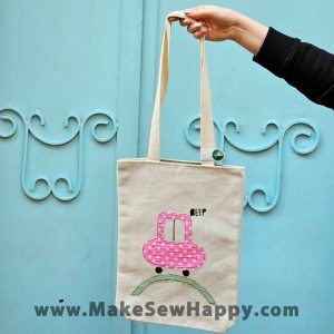 توت بگ طرح دختر بچه مو فرفری، خوشحالی بسازیم