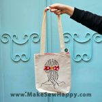 توت بگ طرح زن با گیره موی قرمز، خوشحالی بسازیم