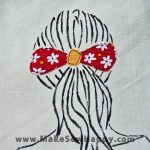 توت بگ طرح زن با گیره موی قرمز، خوشحالی بسازیم