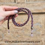 بند عینک بافت آذرخش - سورمه‌ای طلایی - خوشحالی بسازیم