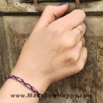 دستبند نخی طرح ضربدر رنگ صورتی و زرشکی و سبز روشن