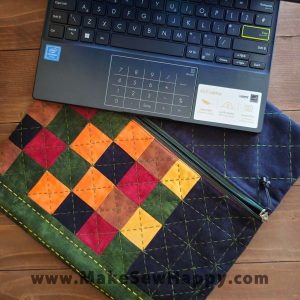 کیف لپتاپ پارچه‌ای طرح چهارخونه