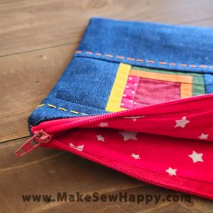 جامدادی پارچه‌ای طرح مربع رنگی