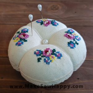 جا سوزنی پارچه‌ای طرح شماره‌دوزی رنگ سفید