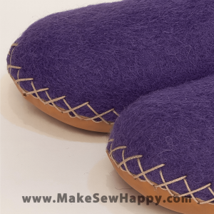 کفش نمدی سفید مناسب کچه