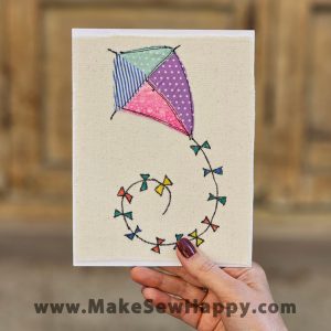 کارت پستال پارچه‌ای طرح بادبادک بنفش و صورتی